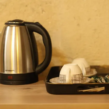 Mommy's Cave Ξενοδοχείο *