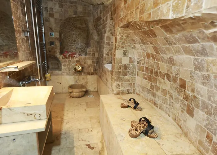 Mommy's Cave Hotel *