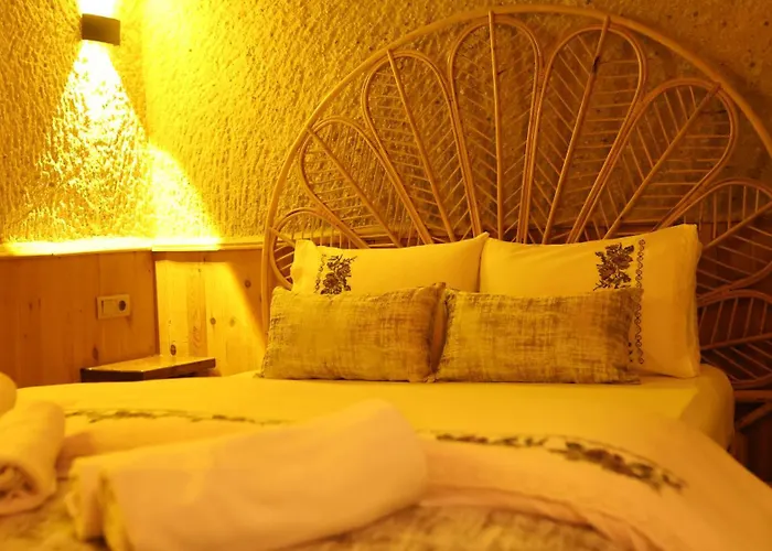 Hotel Mommy's Cave *