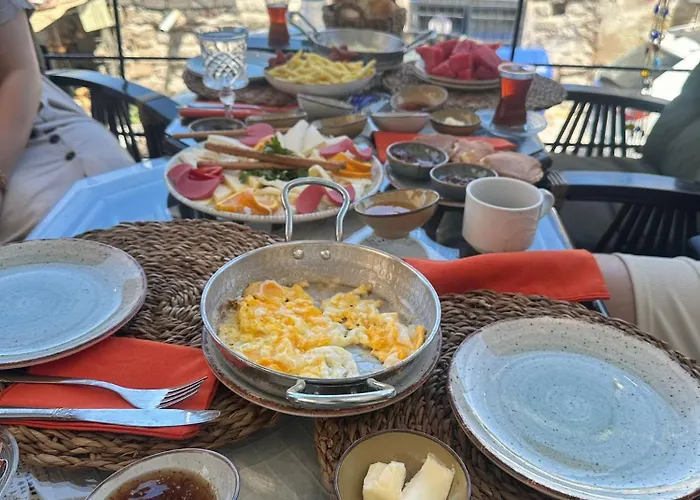 Hotel Mommy's Cave *